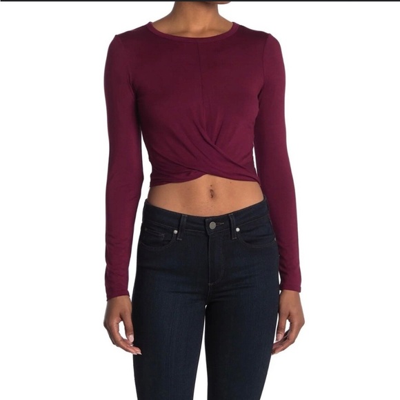 Socialite Top - Picture 1 of 7